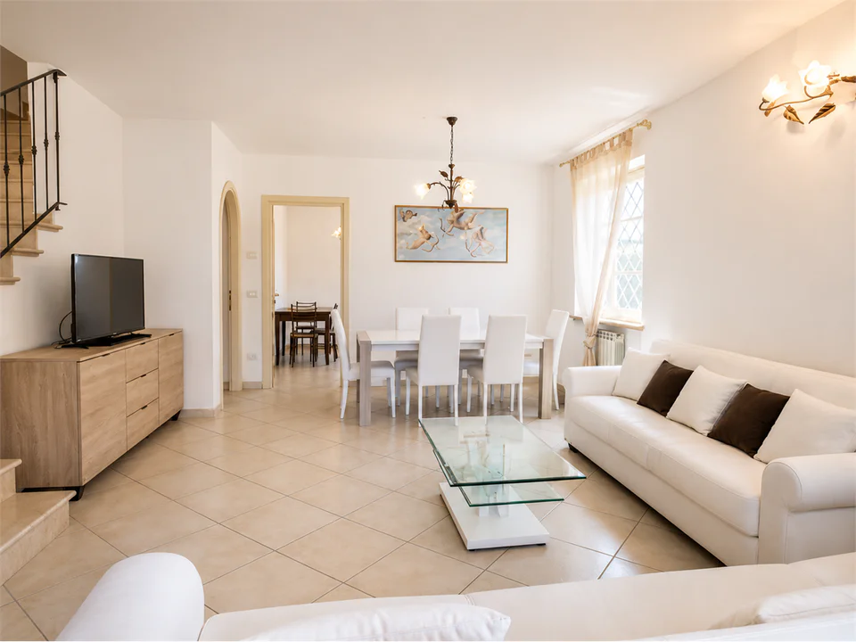 Querceta – Villa a Schiera Indipendente e giardino — foto 5