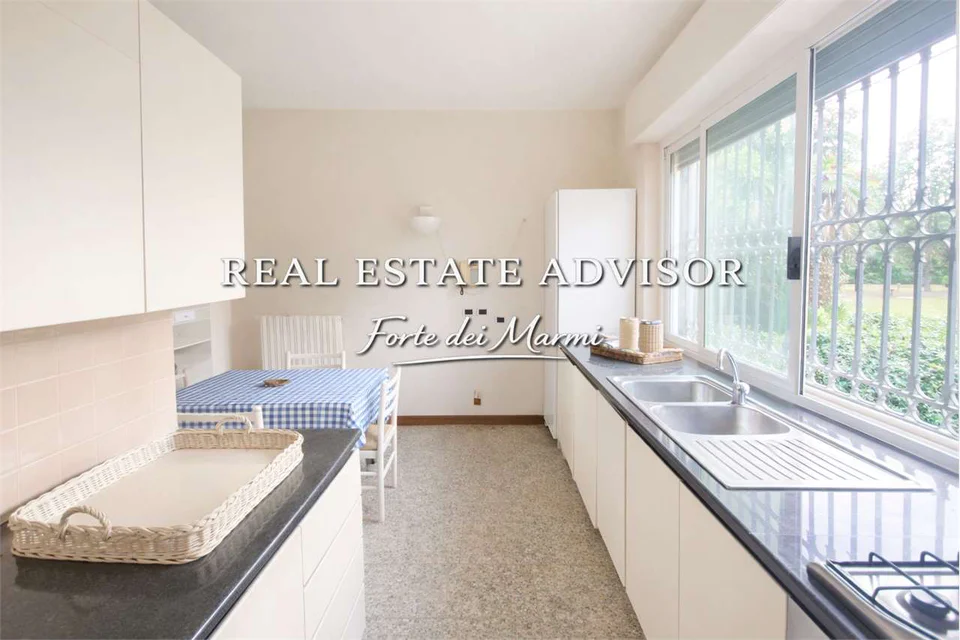 Detached Villa 350 m from the Sea – Poveromo — image 30