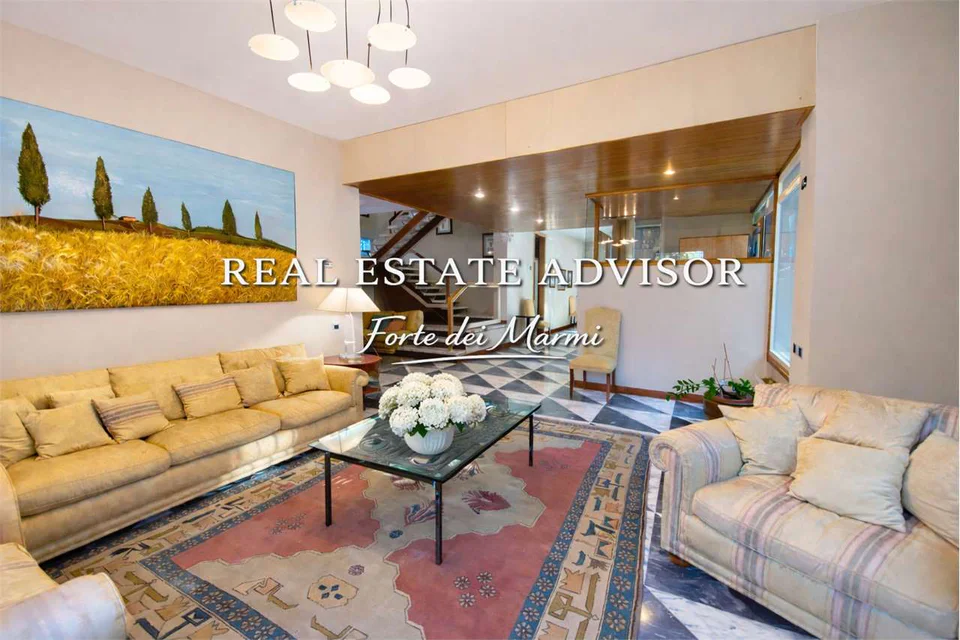 Detached Villa 350 m from the Sea – Poveromo — image 10