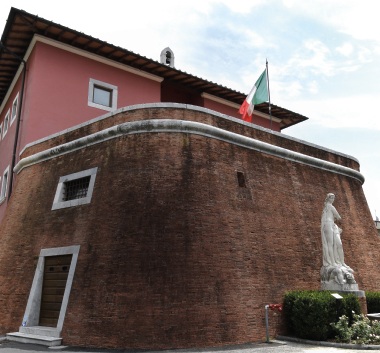 L’albero di olivo e il mercato immobiliare di lusso, fotografia 1 dalla pubblicazione originale