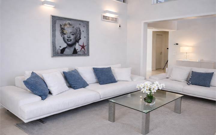 Villa con giardino a pochi passi dal mare – Forte dei Marmi