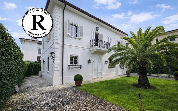 Villa for rent in Forte dei Marmi