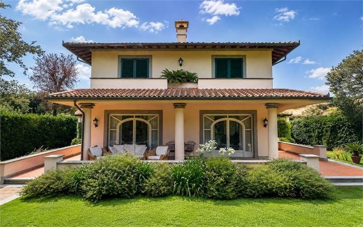 Forte dei Marmi, Vittoria Apuana – Villa dei Lecci